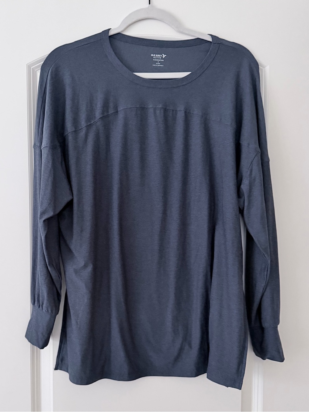 Old Navy Active Dark Blue Long Sleeve Top